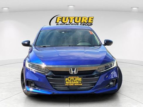 Used 2021 Honda Accord Sport image 2