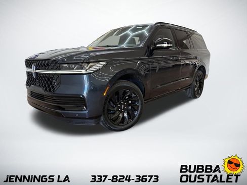 New 2026 Lincoln Navigator Reserve w/ Jet Appearance Package image 1