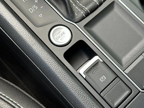 Used 2023 Volkswagen Atlas SE FWD image 21