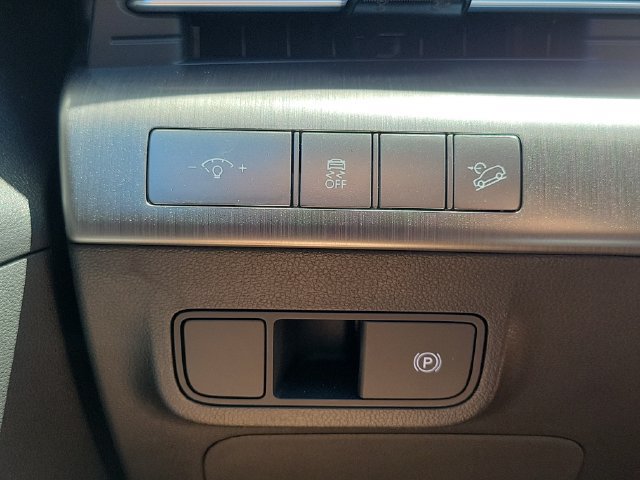 Used 2024 Hyundai Kona SEL FWD image 27