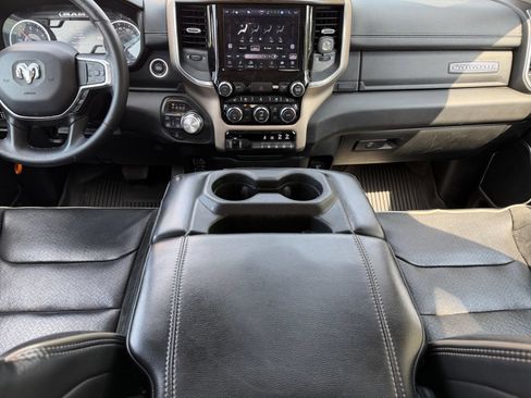 Used 2022 RAM 1500 Laramie AWD/4WD image 11