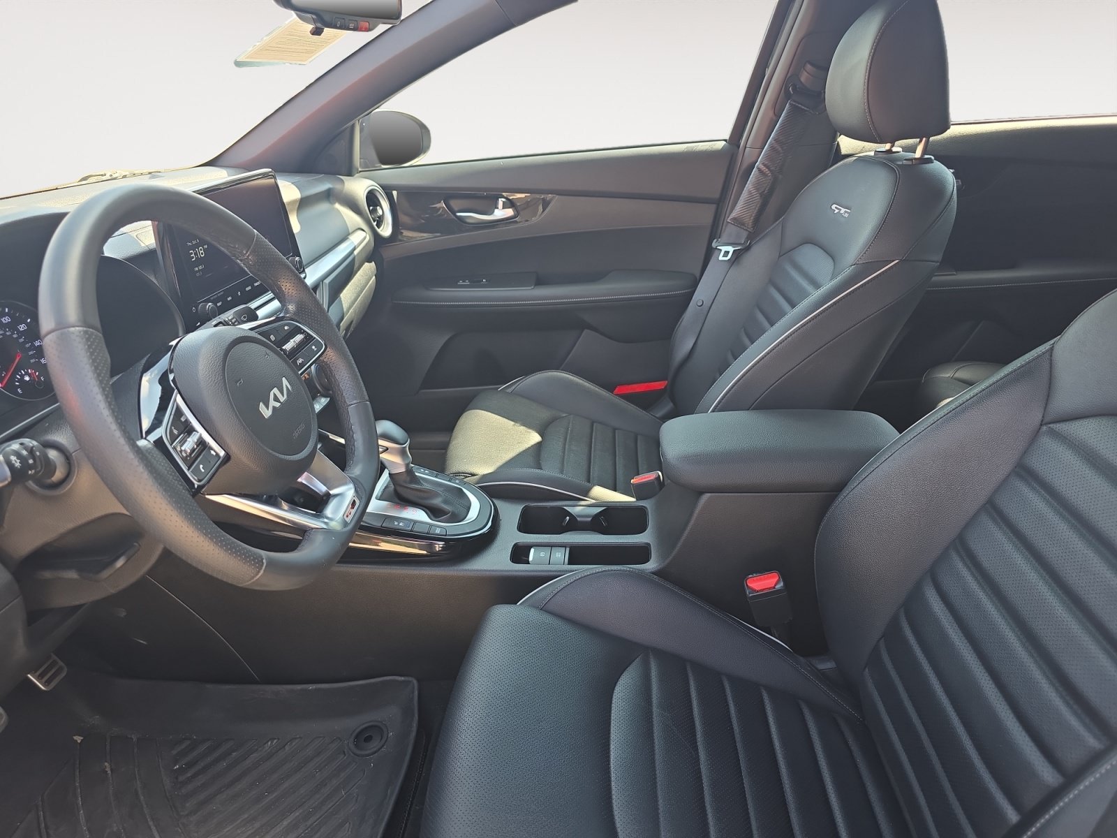 Certified 2024 Kia Forte GT-Line w/ GT-Line Premium Package FWD image 21