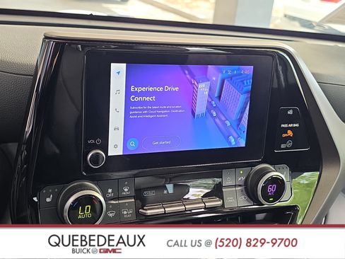Used 2023 Toyota Highlander XLE FWD image 18