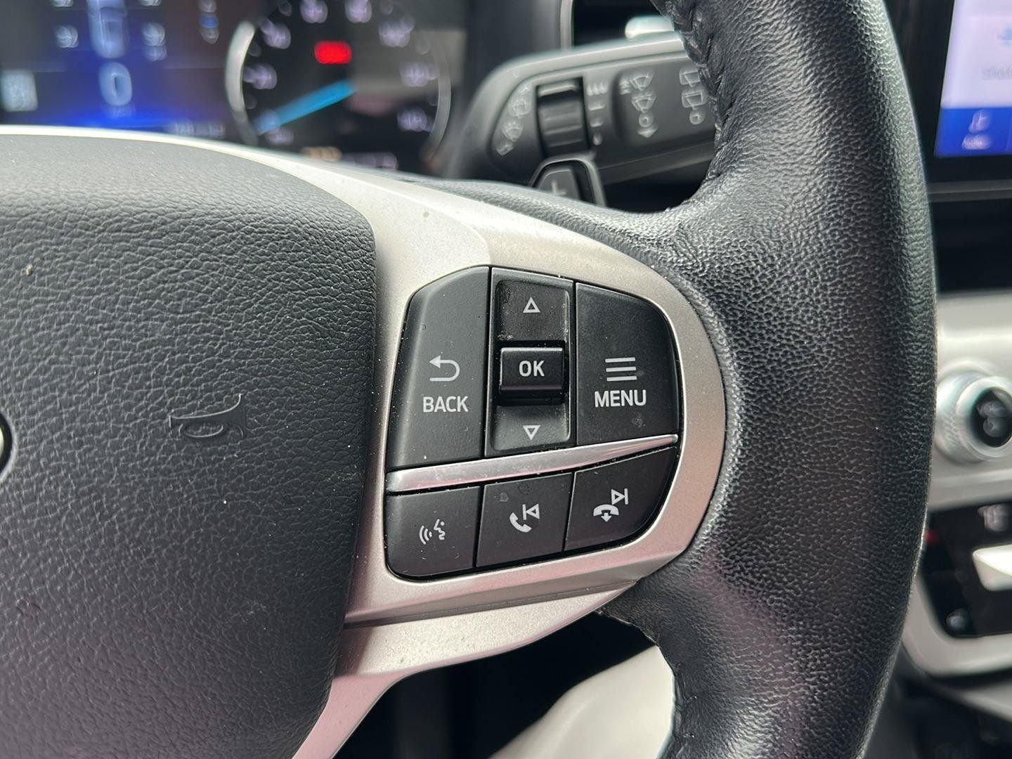 Used 2020 Ford Explorer XLT w/ Equipment Group 202A AWD/4WD image 20