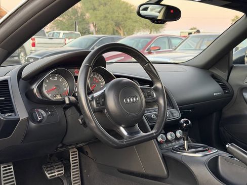 Used 2011 Audi R8 V8 image 30