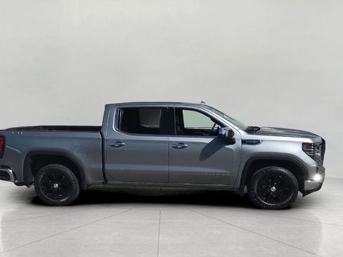 Used 2025 GMC Sierra 1500 SLT AWD/4WD image 27
