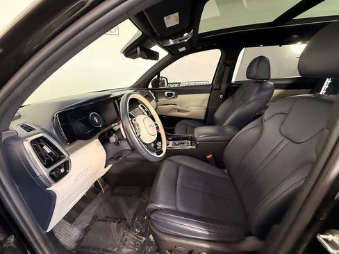 Used 2023 Kia Sorento SX Prestige w/ Panoramic Sunroof Package AWD/4WD image 21
