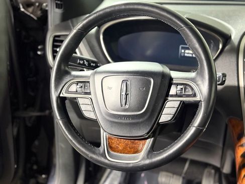 Used 2019 Lincoln Nautilus Reserve w/ Driver Assistance Package AWD/4WD image 12