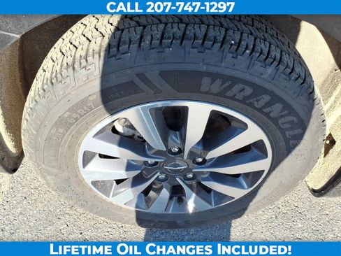 Used 2024 Chrysler Pacifica Select FWD image 9