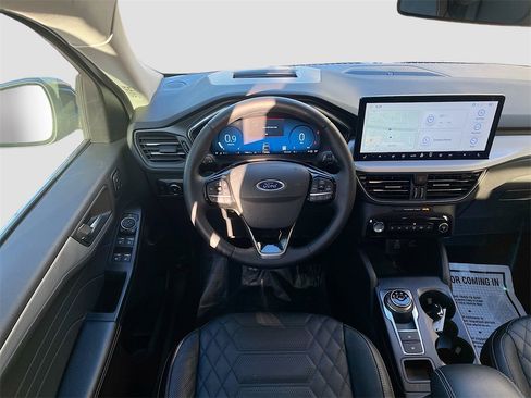 Used 2024 Ford Escape Platinum w/ Premium Technology Package image 23