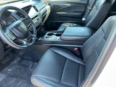 Used 2025 Honda Passport EX-L image 20