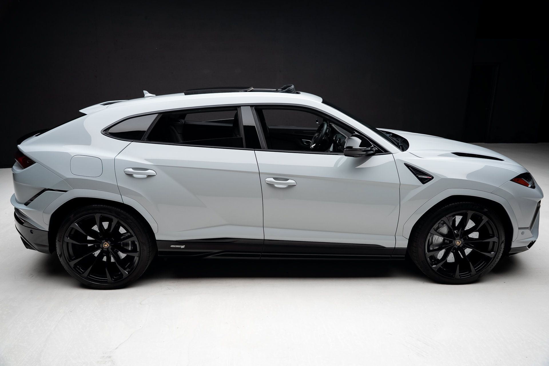 Used 2024 Lamborghini Urus S AWD/4WD image 34
