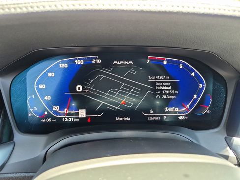 Used 2020 BMW 330i Sedan w/ M Sport Package RWD image 21
