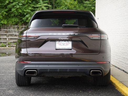 Used 2019 Porsche Cayenne AWD/4WD image 6