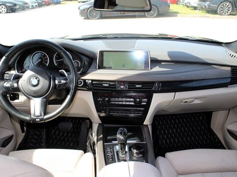 Used 2014 BMW X5 xDrive50i image 11