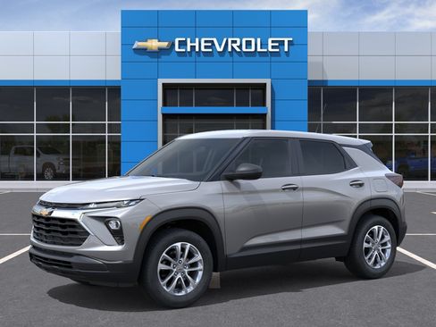 New 2026 Chevrolet TrailBlazer LS FWD image 2