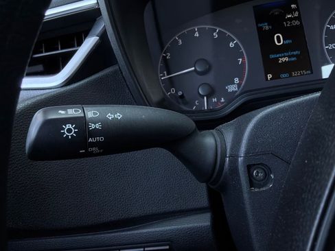 Used 2024 Toyota Corolla LE FWD image 31