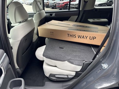 New 2026 Hyundai Santa Fe SE image 12