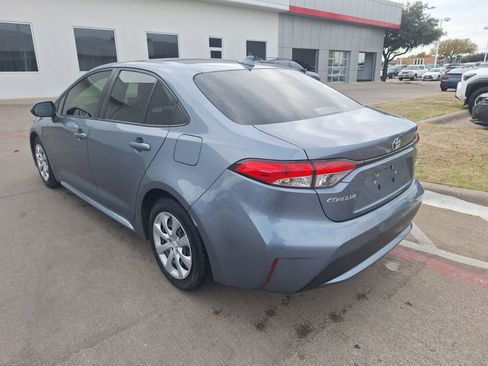 Used 2020 Toyota Corolla LE image 4