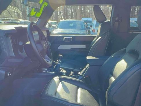 Used 2025 Ford Bronco Badlands w/ Sasquatch Package image 12