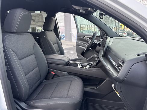 New 2026 Chevrolet Traverse LT w/ LPO, Floor Liner Package image 27