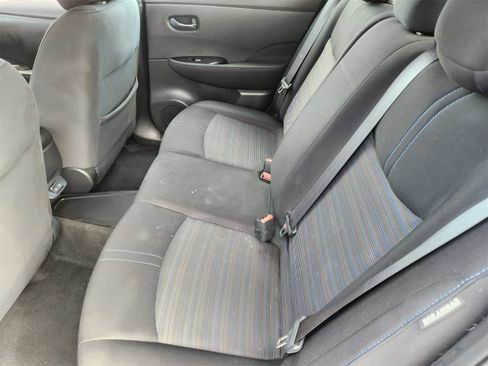 Used 2021 Nissan Leaf SV w/ SV Technology Package image 24