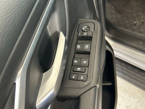 Used 2025 RAM 1500 Big Horn AWD/4WD image 40