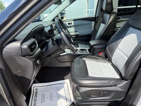 Certified 2023 Ford Explorer XLT w/ Equipment Group 202A AWD/4WD image 24