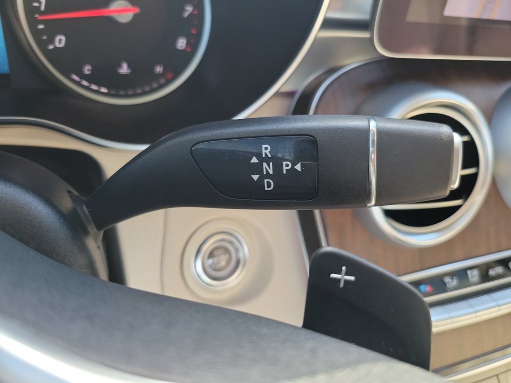 Used 2020 Mercedes-Benz GLC 300 image 16