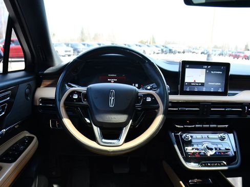 Used 2021 Lincoln Corsair Reserve w/ Equipment Group 201A image 12