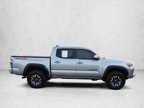 Used 2020 Toyota Tacoma TRD Off-Road image 5
