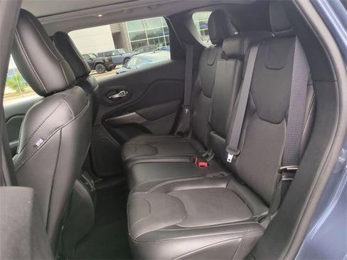 Used 2021 Jeep Cherokee Limited w/ Elite Package image 14