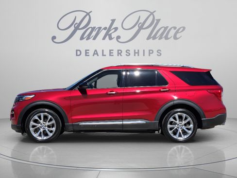 Used 2021 Ford Explorer Platinum w/ Equipment Group 601A AWD/4WD image 2