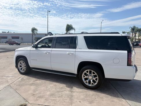 Used 2016 GMC Yukon XL SLT w/ Open Road Package AWD/4WD image 13