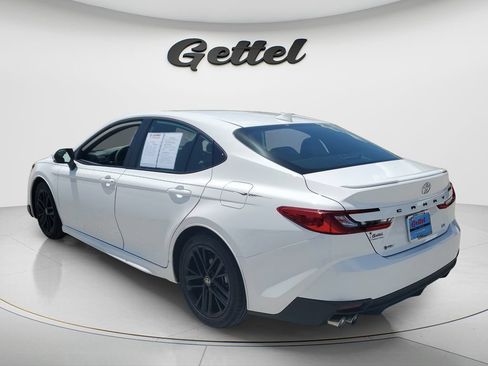 Used 2025 Toyota Camry SE w/ Convenience Package FWD image 7