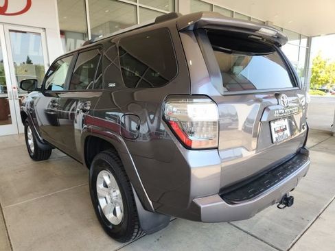 Certified 2021 Toyota 4Runner SR5 Premium w/ Moonroof Package AWD/4WD image 9