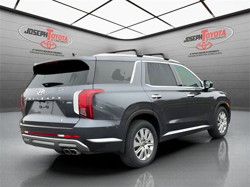 Used 2023 Hyundai Palisade SEL image 13