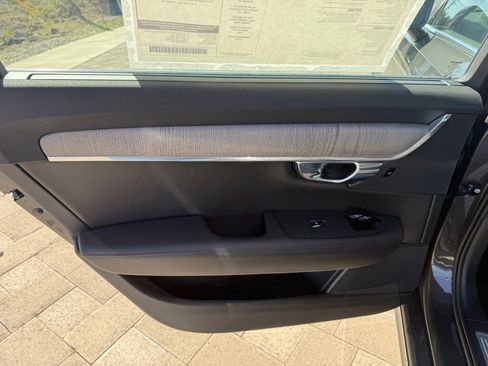 New 2025 Volvo S90 B6 Plus w/ Protection Package Premier image 13