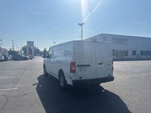 Used 2021 Nissan NV 1500 SV RWD image 6