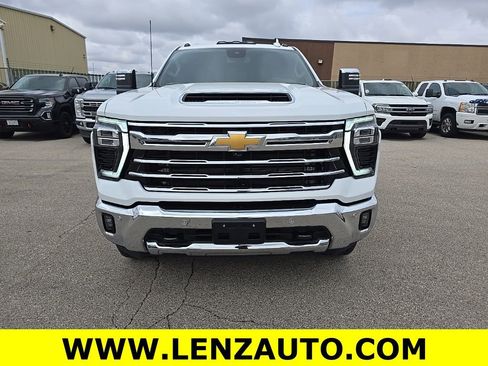 Used 2025 Chevrolet Silverado 2500 LTZ w/ LTZ Plus Package image 2