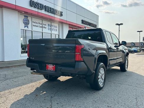 Certified 2024 Toyota Tacoma SR w/ SR Upgrade Package AWD/4WD image 5