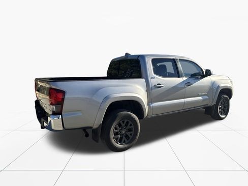 Used 2020 Toyota Tacoma SR5 image 9