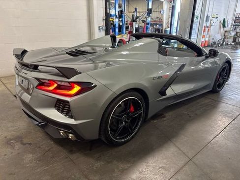 Used 2022 Chevrolet Corvette Stingray Preferred Conv w/ Z51 Performance Package RWD image 10