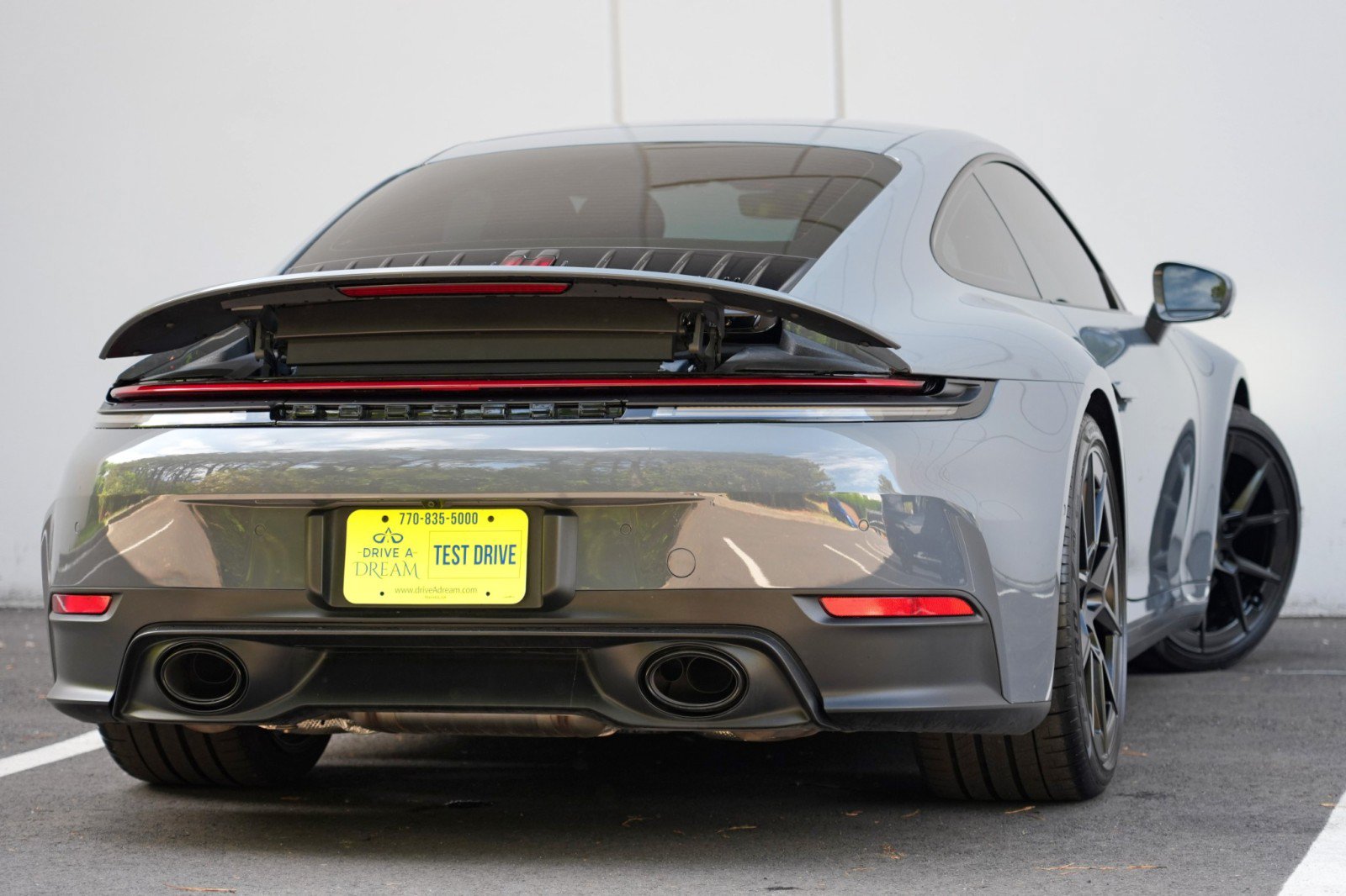 Used 2025 Porsche 911 Carrera w/ Premium Package RWD image 5