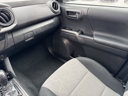 Used 2023 Toyota Tacoma TRD Off-Road w/ Technology Package image 21