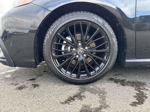 Used 2021 Toyota Camry SE w/ Carpet Mat Package (TMS) image 31