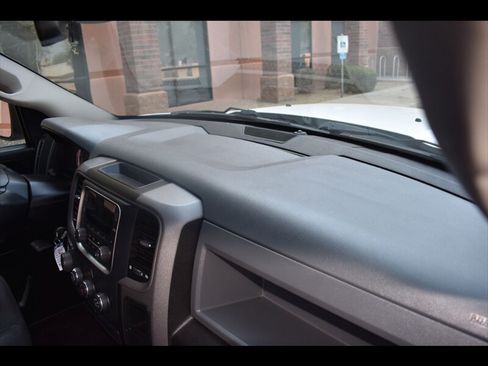 Used 2020 RAM 1500 Tradesman RWD image 33