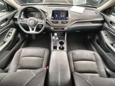 Used 2024 Nissan Altima 2.5 SV image 20