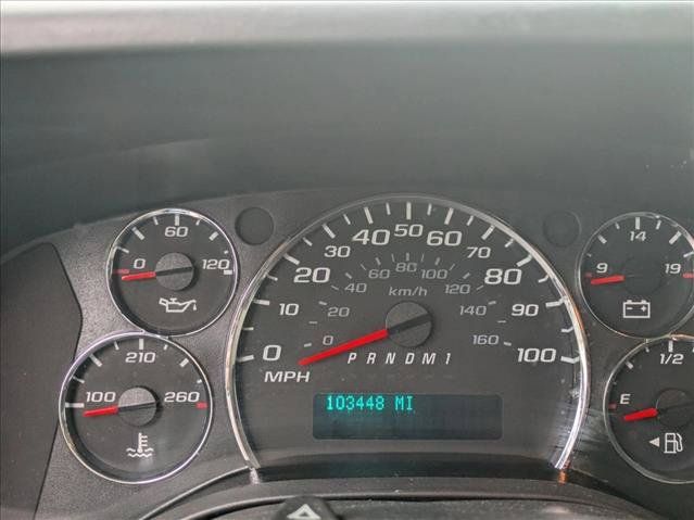 Used 2018 Chevrolet Express 2500 w/ Driver Convenience Package RWD image 11