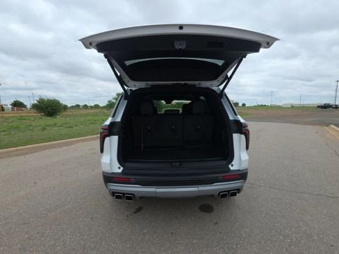 Used 2024 Chevrolet Traverse Z71 w/ Enhanced Driving Package image 27